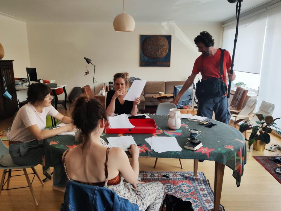 Avec les comédiens : Bérangère McNeese, Camille Voglaire et Maxime Donnay La réalisatrice : Marie Charette L'ingénieur du son : Michel Bystranowski